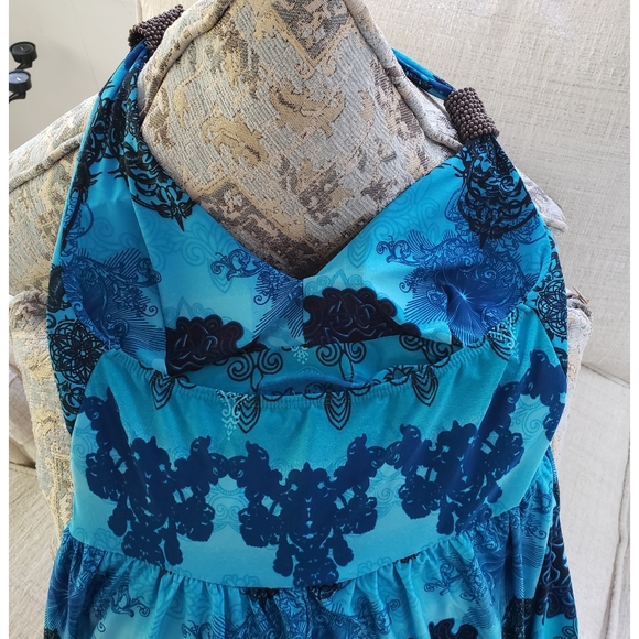 Beautiful Haulter Sundress!🌞 - Picture 4 of 7